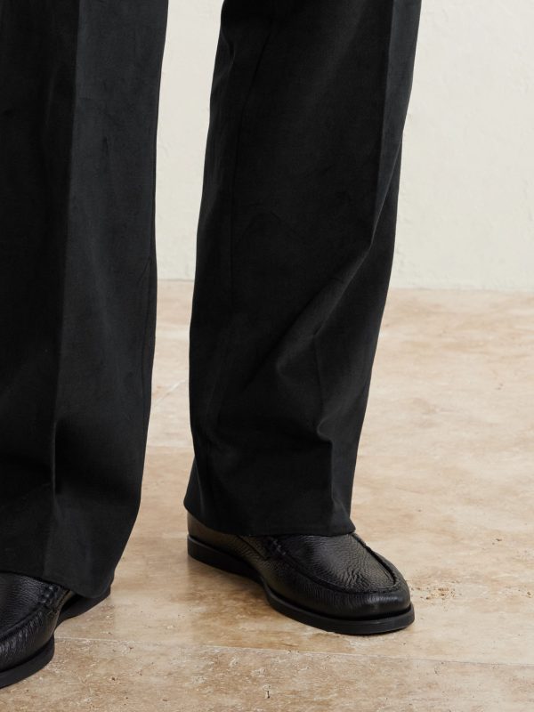 Straight-Leg Pleated Peached Cotton-Blend Trousers - E1