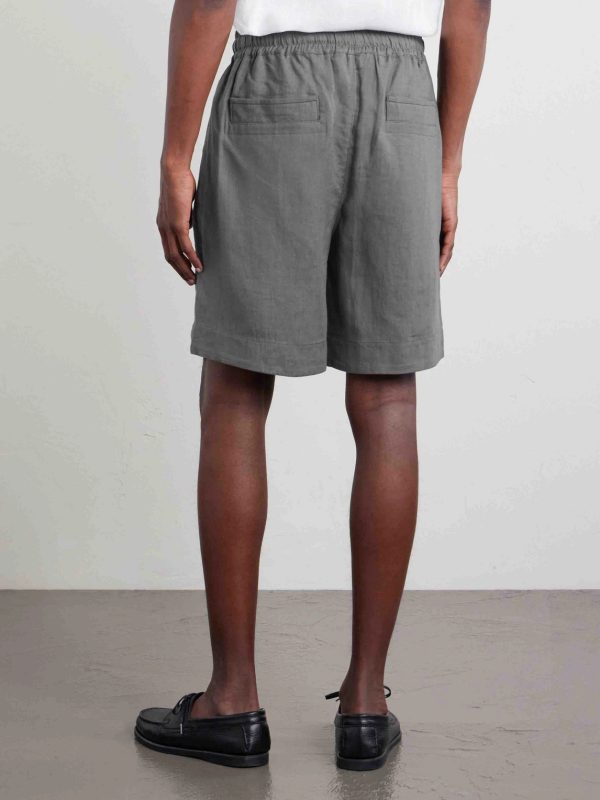 Straight-Leg Linen Shorts - BK Straight-Leg Linen Shorts - BK