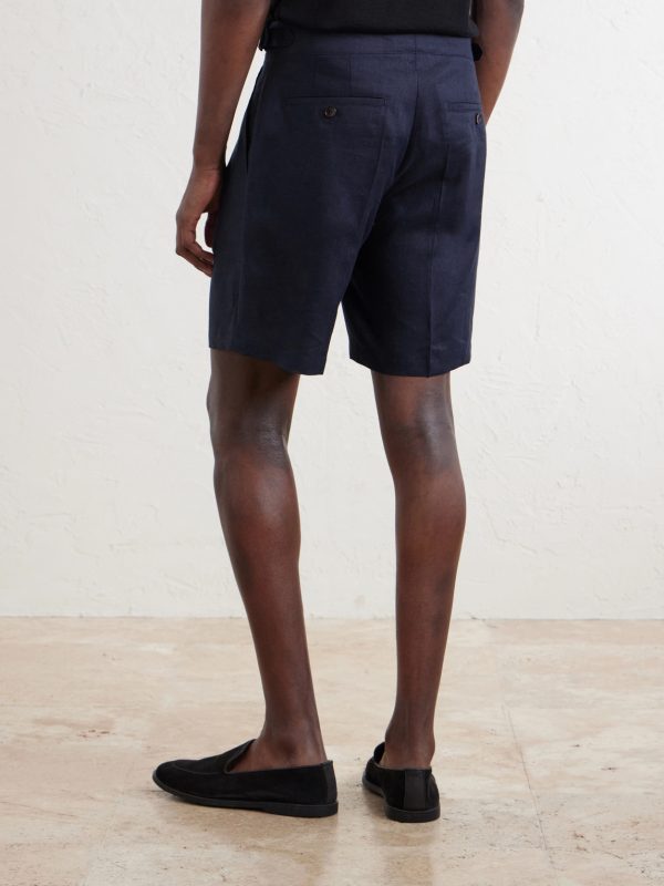 Straight-Leg Pleated Linen Bermuda Shorts - BK Straight-Leg Pleated Linen Bermuda Shorts - BK