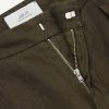 Straight-Leg Pleated Linen Shorts - E1 Straight-Leg Pleated Linen Shorts - E1