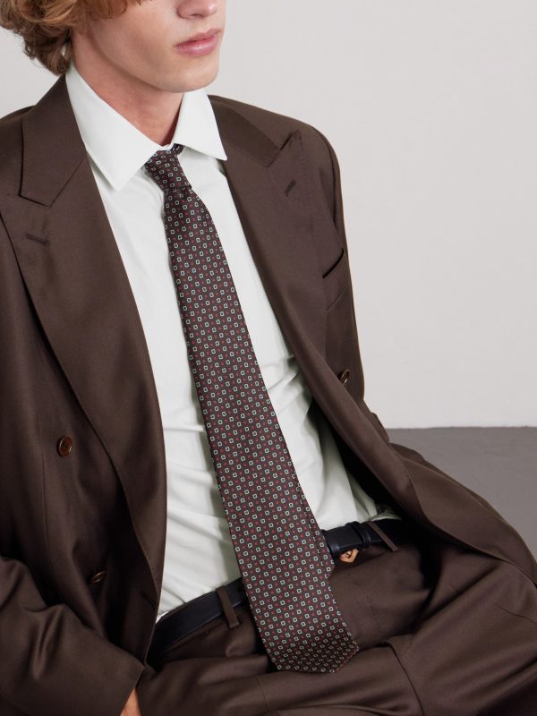 Essential Cutaway-Collar Cotton-Poplin Shirt - E1 Essential Cutaway-Collar Cotton-Poplin Shirt - E1