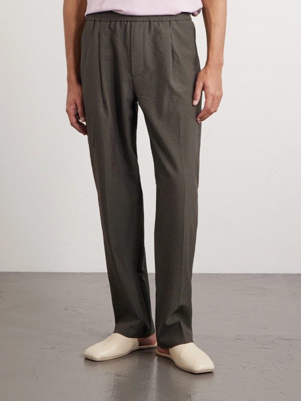 Straight-Leg Pleated Wool-Blend Seersucker Trousers - FR Straight-Leg Pleated Wool-Blend Seersucker Trousers - FR