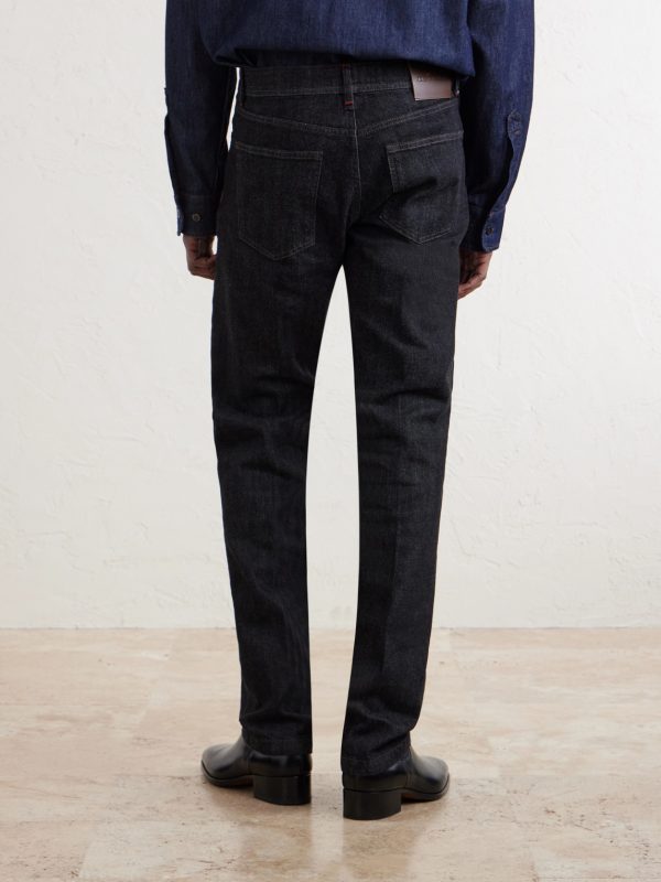 Straight-Leg Jeans - BK