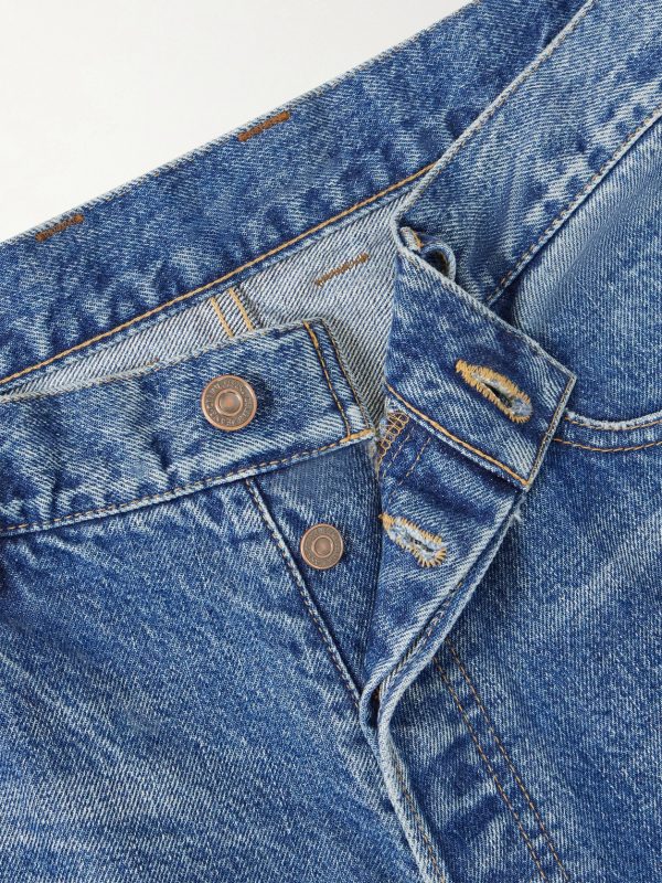 Boyfriend Straight-Leg Jeans - E2