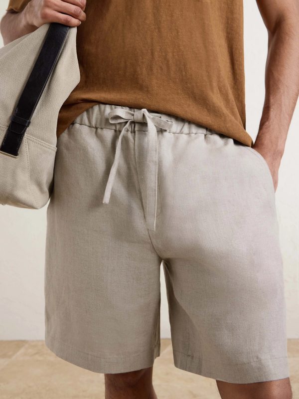 Traveler Straight-Leg Linen Shorts - CU