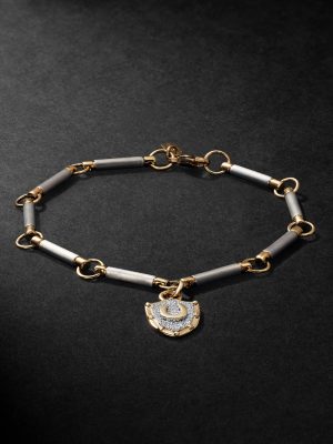 18-Karat White and Yellow Gold Diamond Bracelet 18-Karat White and Yellow Gold Diamond Bracelet