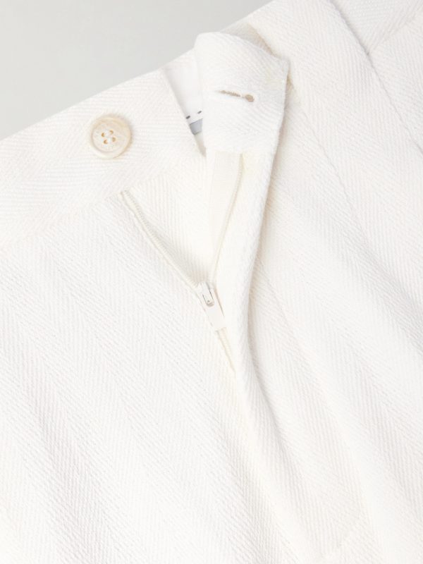 Straight-Leg Pleated Herringbone Cotton and Linen-Blend Trousers - E1 Straight-Leg Pleated Herringbone Cotton and Linen-Blend Trousers - E1