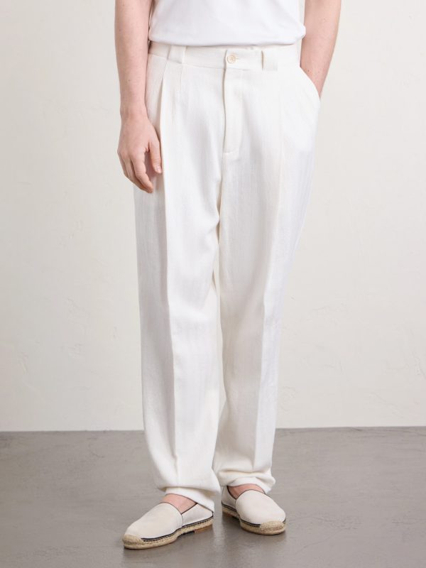 Straight-Leg Pleated Herringbone Cotton and Linen-Blend Trousers - FR Straight-Leg Pleated Herringbone Cotton and Linen-Blend Trousers - FR