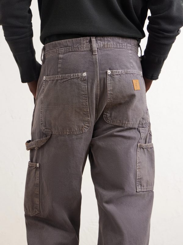 Straight-Leg Jeans - E2