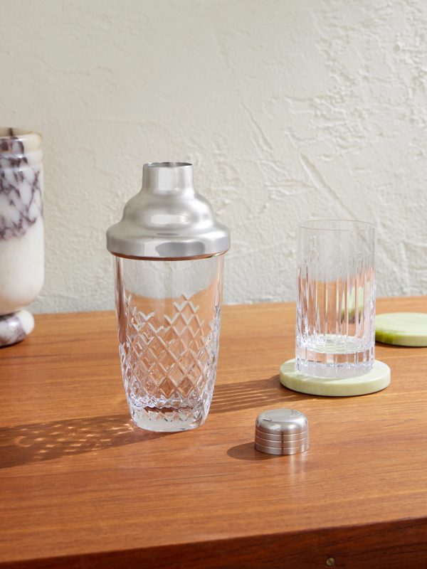 Barwell Crystal and Stainless Steel Cocktail Shaker - OU Barwell Crystal and Stainless Steel Cocktail Shaker - OU