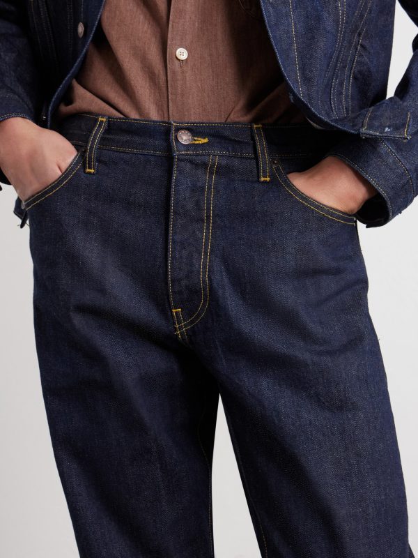 Straight-Leg Jeans - CU
