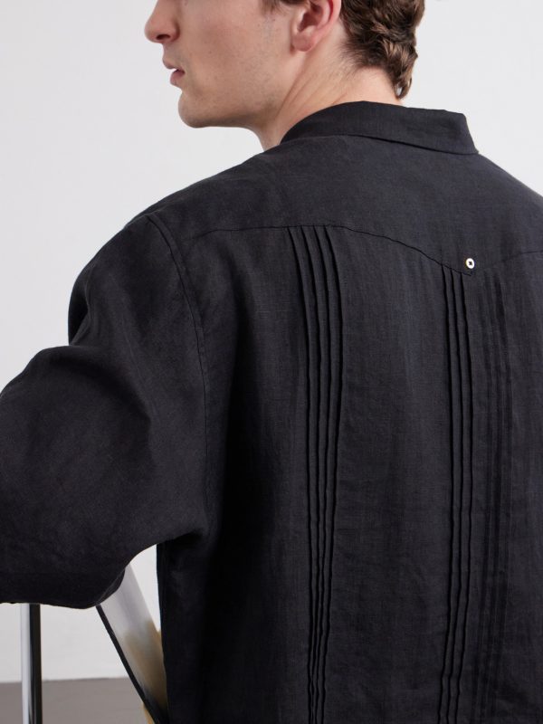 Camp-Collar Pleated Linen Shirt - E1