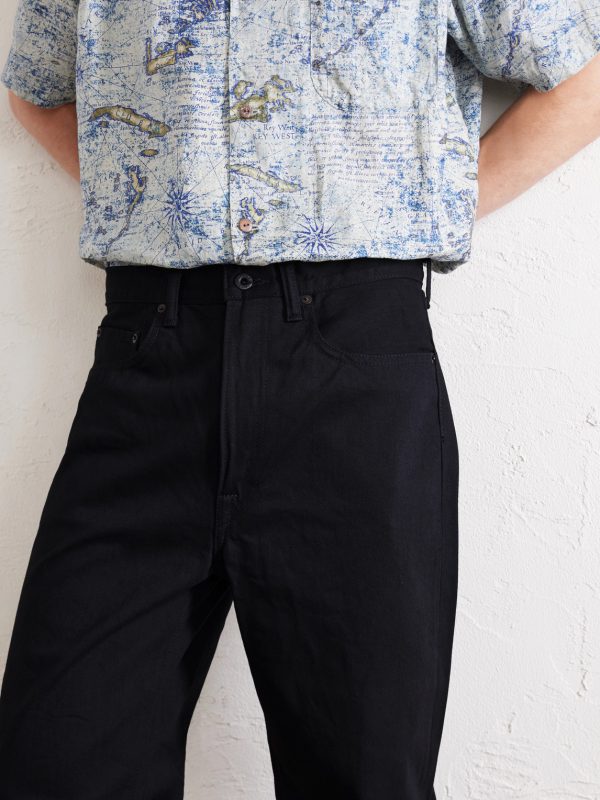 Straight-Leg Jeans - CU