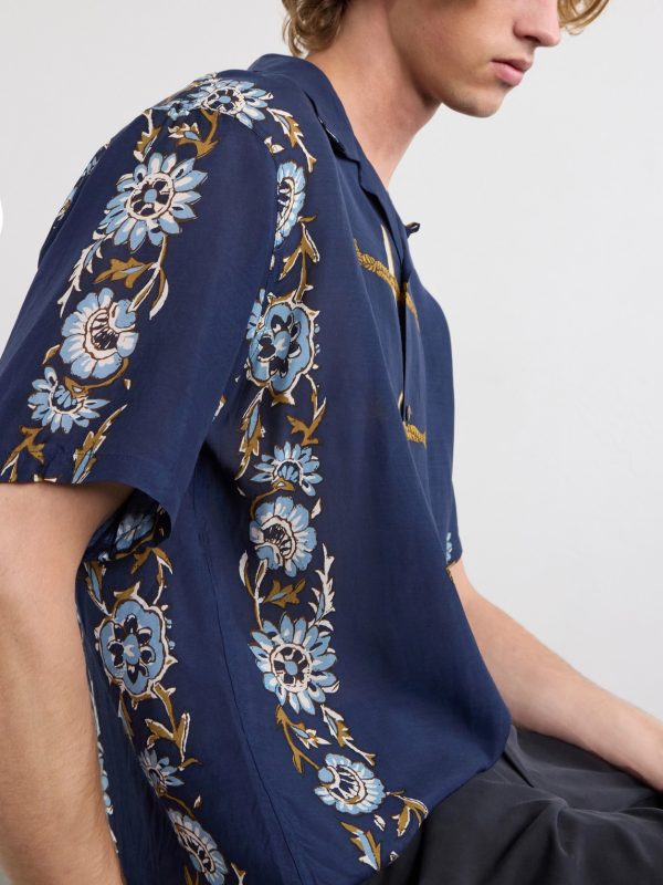 Toggle & Maille Convertible-Collar Printed Woven Shirt - E2 Toggle & Maille Convertible-Collar Printed Woven Shirt - E2