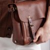 Éclair Leather Messenger Bag - CU