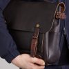 Eclair Full-Grain Leather Messenger Bag - CU
