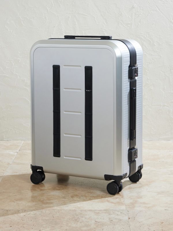 Ramverk Polycarbonate and Aluminium Check-In Suitcase Ramverk Polycarbonate and Aluminium Check-In Suitcase