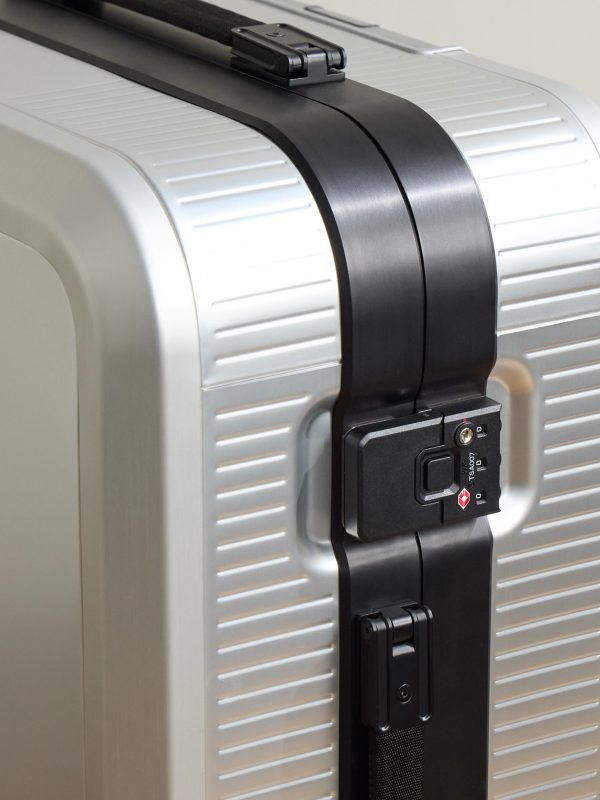 Ramverk Polycarbonate and Aluminium Check-In Suitcase - CU Ramverk Polycarbonate and Aluminium Check-In Suitcase - CU