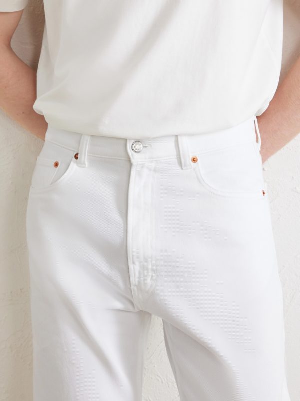 Straight-Leg Jeans - CU