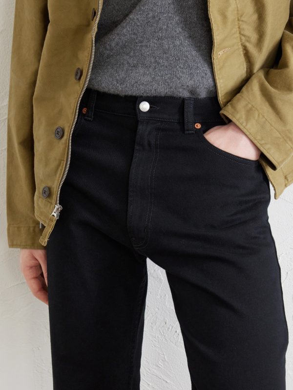 Straight-Leg Jeans - CU