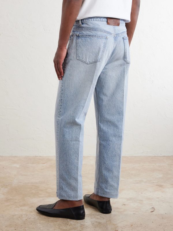 Straight-Leg Jeans - BK