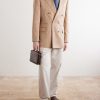 Itauba Wide Leather Messenger Bag - OU