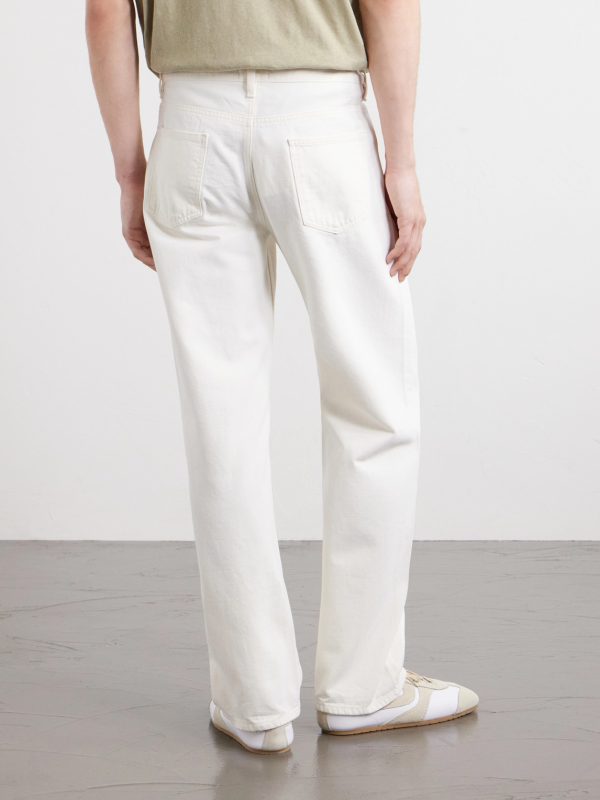 Straight-Leg Jeans - BK Straight-Leg Jeans - BK