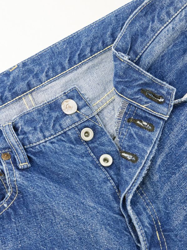 Straight-Leg Jeans - E1 Straight-Leg Jeans - E1