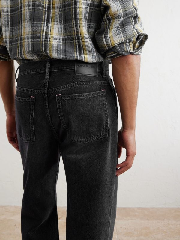 Straight-Leg Jeans - E1