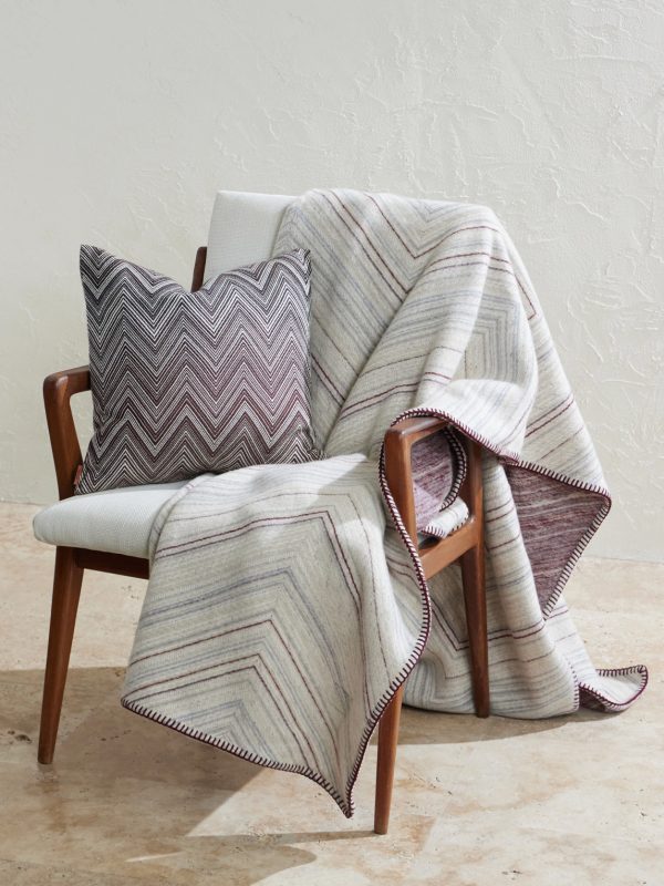 Catullo Fringed Wool-Blend Throw - OU Catullo Fringed Wool-Blend Throw - OU