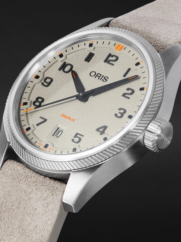 ProPilot Date Automatic 41mm Stainless Steel and Leather Watch, Ref. No.01 733 7805 4163-07 6 20 15LC - FR ProPilot Date Automatic 41mm Stainless Steel and Leather Watch, Ref. No.01 733 7805 4163-07 6 20 15LC - FR