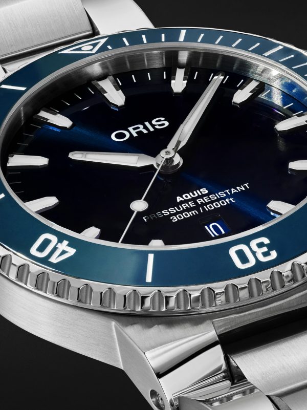 Aquis Date Automatic 43.5mm Stainless Steel Watch, Ref. No. 01 733 7789 4135-07 8 23 04PEB - CU Aquis Date Automatic 43.5mm Stainless Steel Watch, Ref. No. 01 733 7789 4135-07 8 23 04PEB - CU