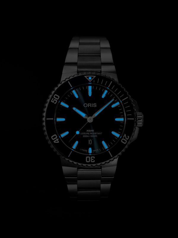 Aquis Date Automatic 43.5mm Stainless Steel Watch, Ref. No. 01 733 7789 4135-07 8 23 04PEB - E5 Aquis Date Automatic 43.5mm Stainless Steel Watch, Ref. No. 01 733 7789 4135-07 8 23 04PEB - E5