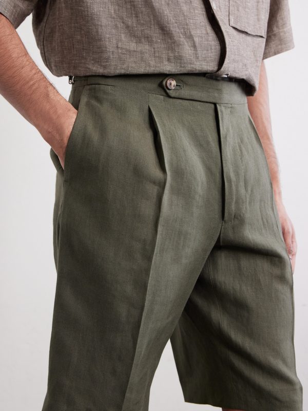 Straight-Leg Pleated Linen Shorts - CU Straight-Leg Pleated Linen Shorts - CU