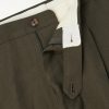 Straight-Leg Pleated Linen Shorts - E1 Straight-Leg Pleated Linen Shorts - E1