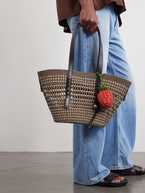 + Paula's Ibiza Strawberry Leather-Trimmed Raffia Pouch - OU + Paula's Ibiza Strawberry Leather-Trimmed Raffia Pouch - OU