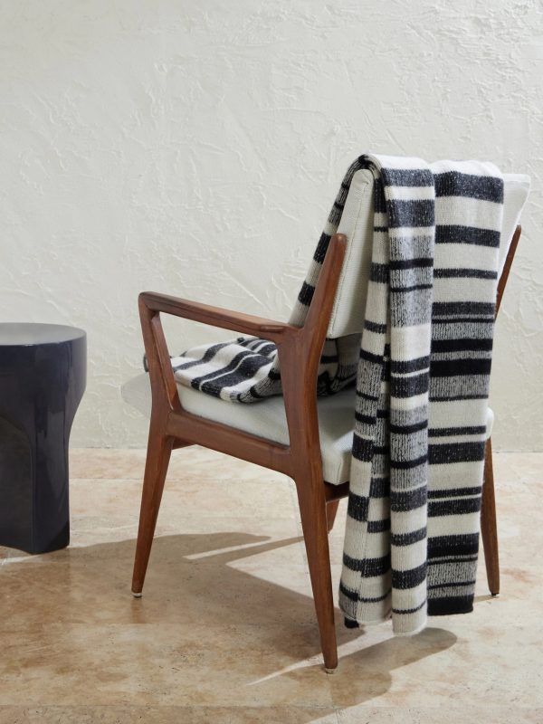 Striped Knitted Cashmere Blanket - OU Striped Knitted Cashmere Blanket - OU