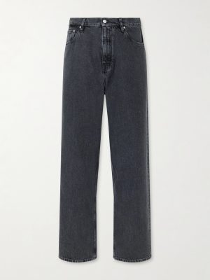 Wide-Leg Jeans