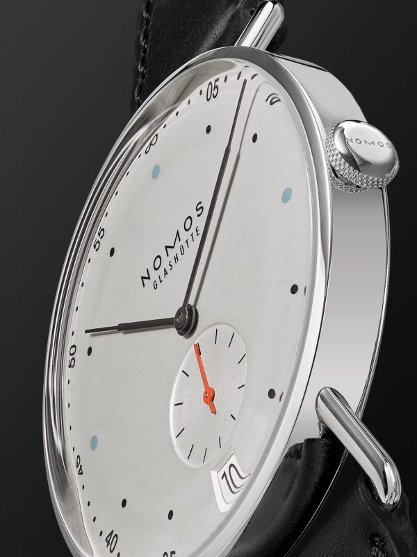 Metro 38 Date Hand-Wound 38.5mm Stainless Steel and Leather Watch, Ref.No. 1102 - CU Metro 38 Date Hand-Wound 38.5mm Stainless Steel and Leather Watch, Ref.No. 1102 - CU