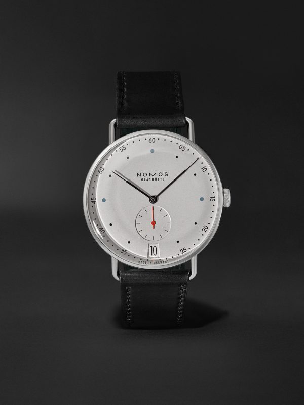 Metro 38 Date Hand-Wound 38.5mm Stainless Steel and Leather Watch, Ref.No. 1102 Metro 38 Date Hand-Wound 38.5mm Stainless Steel and Leather Watch, Ref.No. 1102