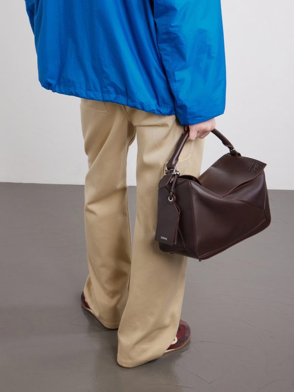 Puzzle Featherlight Large Leather Messenger Bag - FR Puzzle Featherlight Large Leather Messenger Bag - FR