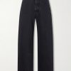 Wide-Leg Jeans