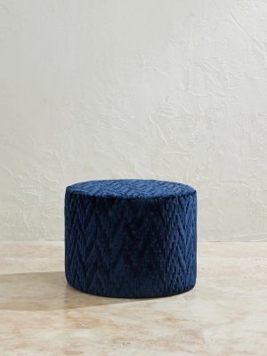 Fossile Plush-Jacquard Pouf