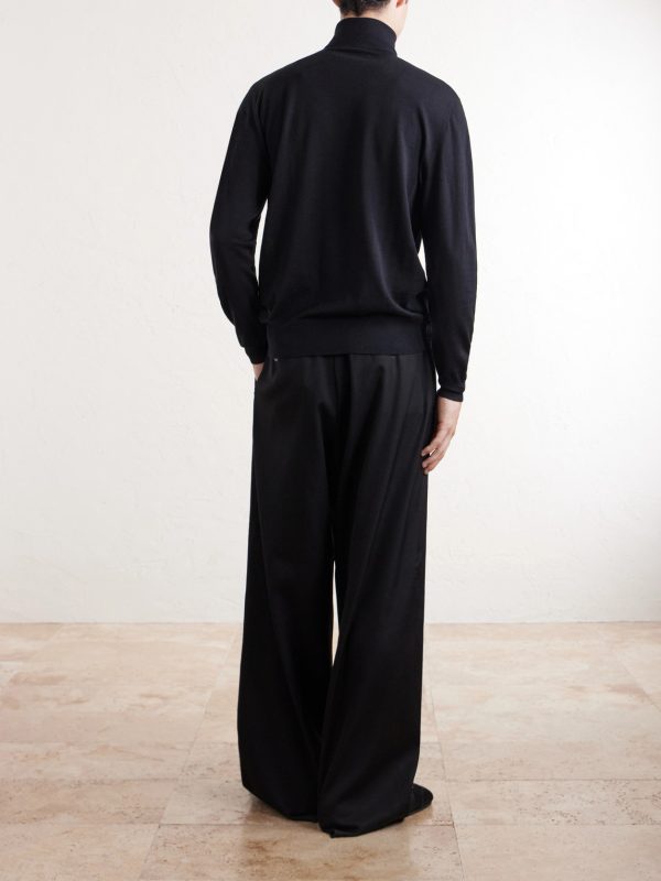 Merino Wool Rollneck Sweater - BK