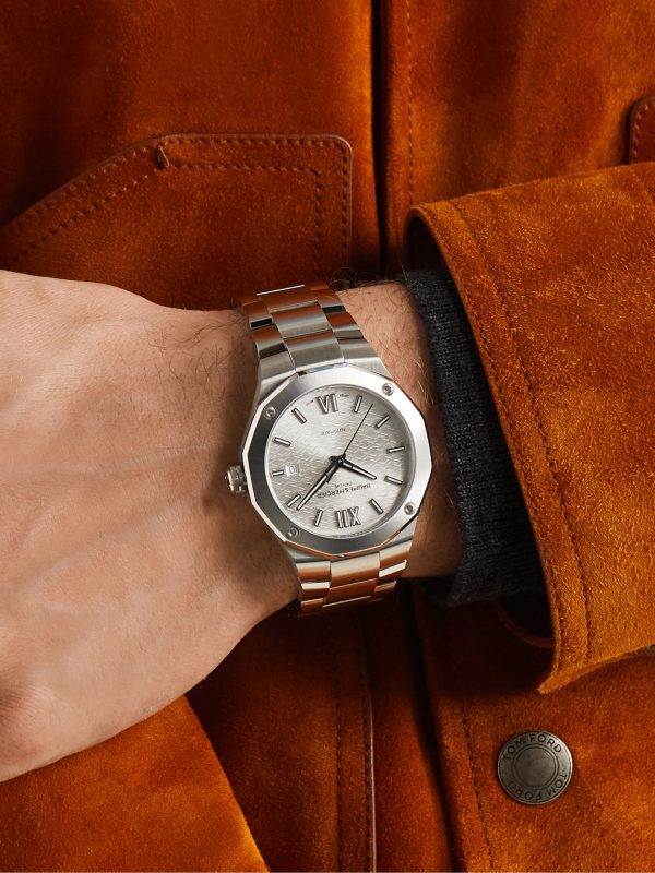 Riviera Automatic 42mm Stainless Steel Watch, Ref. No. M0A10622 - OU Riviera Automatic 42mm Stainless Steel Watch, Ref. No. M0A10622 - OU