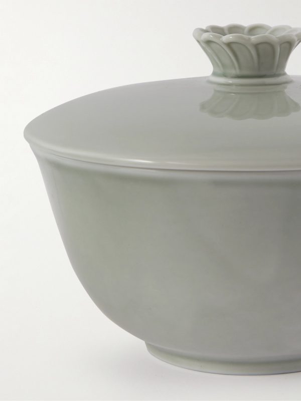+ Ginori Asia Set of Two Porcelain Bowls and Chopstick Holders - E1 + Ginori Asia Set of Two Porcelain Bowls and Chopstick Holders - E1