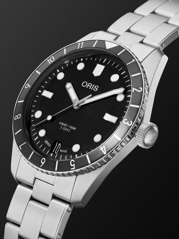 Divers Sixty-Five Automatic 40mm Stainless Steel Watch, Ref. No. 01 400 7772 4054-07 8 20 18 - FR Divers Sixty-Five Automatic 40mm Stainless Steel Watch, Ref. No. 01 400 7772 4054-07 8 20 18 - FR