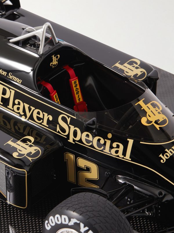 Lotus 97T Portuguese Grand Prix (1985) Limited Edition 1:8 Model Car - CU Lotus 97T Portuguese Grand Prix (1985) Limited Edition 1:8 Model Car - CU