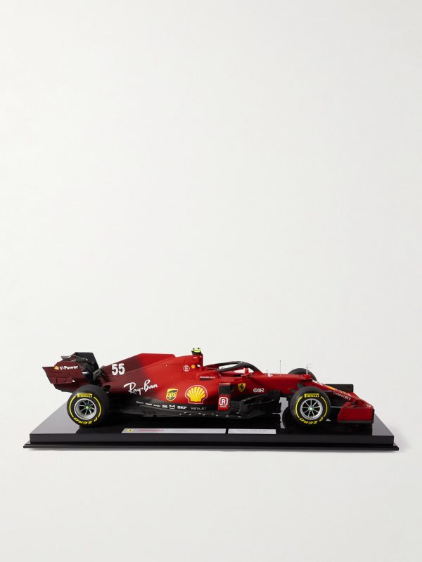 Ferrari SF21 Carlos Sainz (2021) 1:8 Model Car - FR Ferrari SF21 Carlos Sainz (2021) 1:8 Model Car - FR