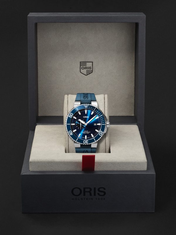 Aquis Small Second Date Automatic 45.5mm Stainless Steel and Rubber Watch, Ref. No. 01 743 7733 4155-07 4 24 69EB - E3 Aquis Small Second Date Automatic 45.5mm Stainless Steel and Rubber Watch, Ref. No. 01 743 7733 4155-07 4 24 69EB - E3
